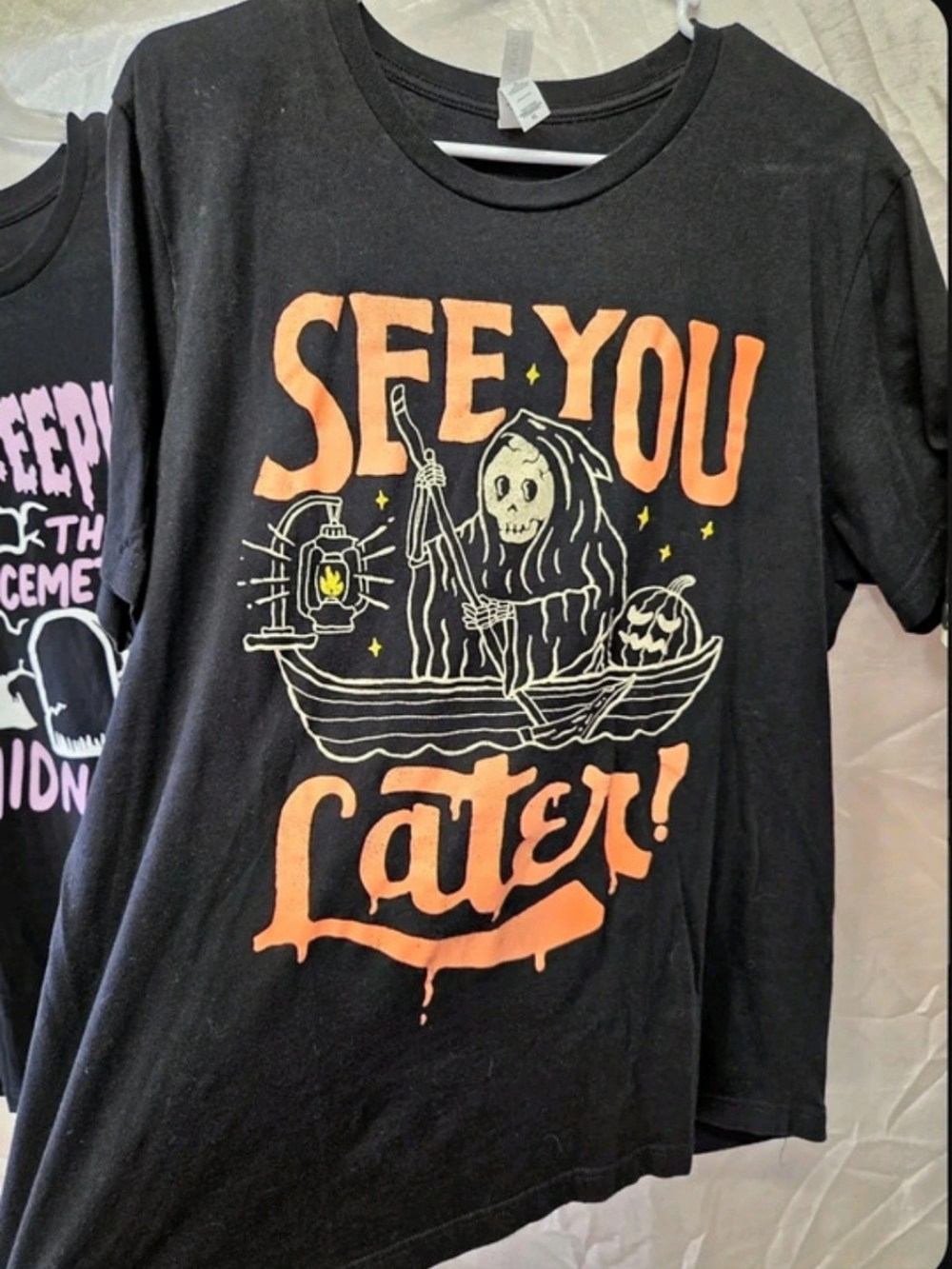 Halloween Humorous Tee in Black & Orange Size XL Like New